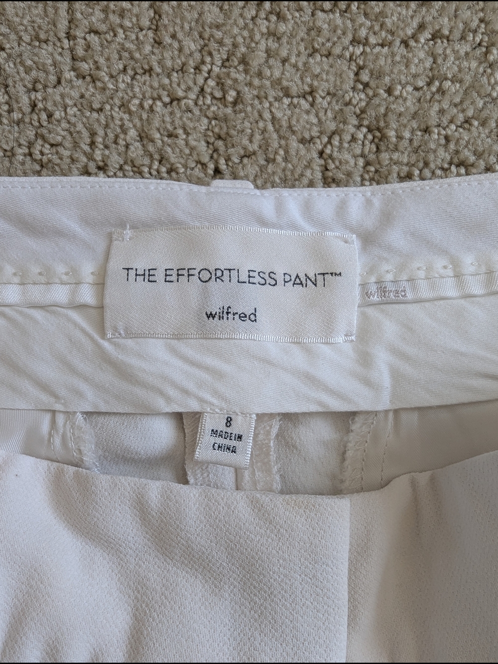 Wilfred Aritzia The Effortless Pant 8 Light Birch Crepette Pleated Cropped Work - Picture 3 of 7
